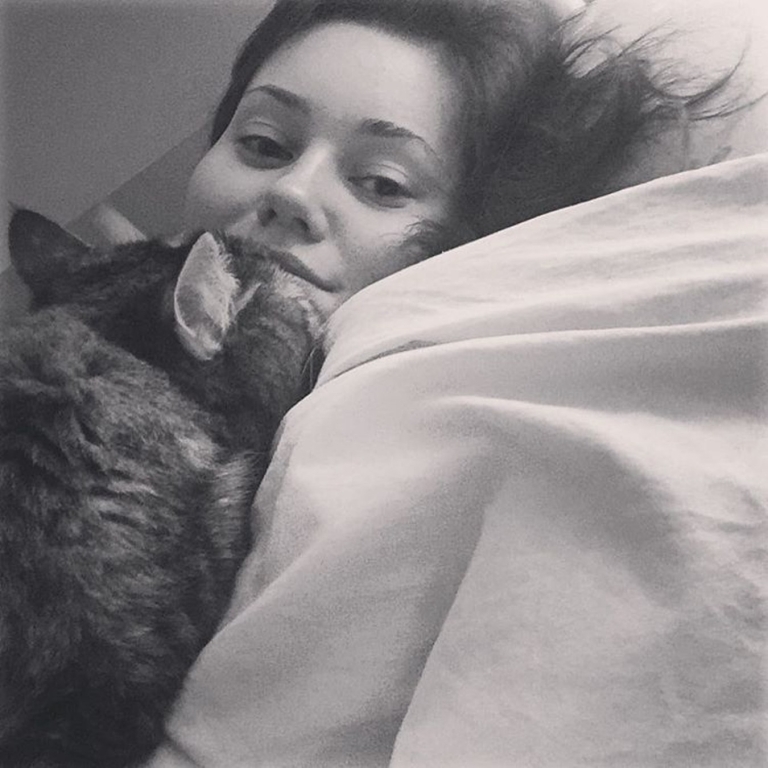 Ekareina et son chat Barsik Ekareina et son chat Barsik