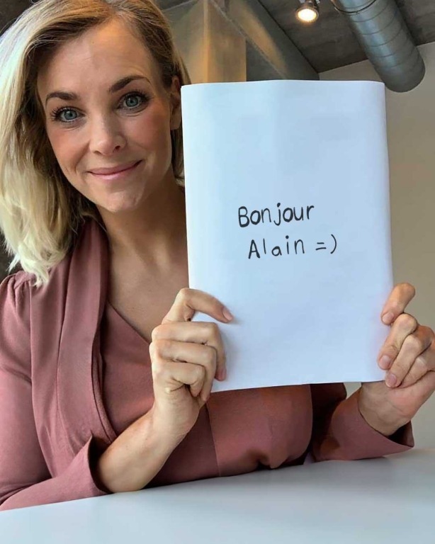 Natalia dit "bonjour" Natalia photo
